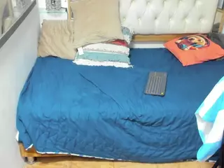 Virgin-Colombian's Live Sex Cam Show