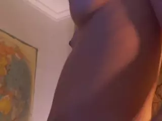 EleneEllen's Live Sex Cam Show