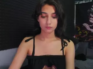 ElfyRares's Live Sex Cam Show