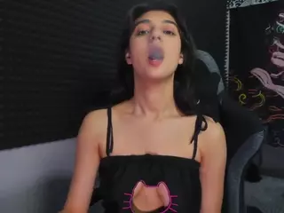 ElfyRares's Live Sex Cam Show