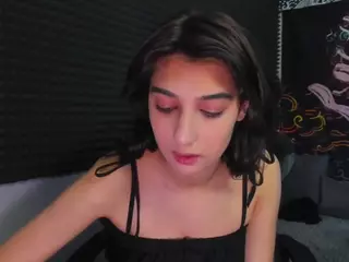 ElfyRares's Live Sex Cam Show