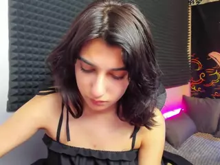 ElfyRares's Live Sex Cam Show