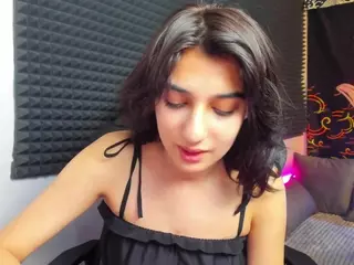 ElfyRares's Live Sex Cam Show