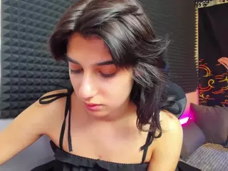 ElfyRares's Live Sex Cam Show