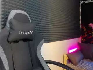 ElfyRares's Live Sex Cam Show