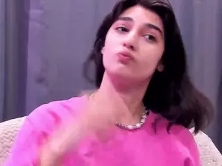 ElfyRares's Live Sex Cam Show