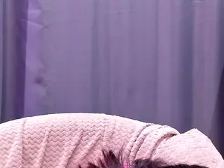 ElfyRares's Live Sex Cam Show