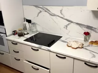 ElwynaCordner's Live Sex Cam Show