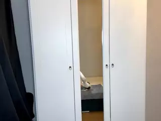 ElwynaCordner's Live Sex Cam Show