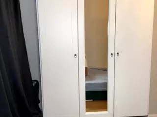 ElwynaCordner's Live Sex Cam Show