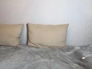 ElwynaCordner's Live Sex Cam Show