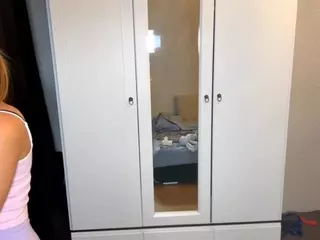 ElwynaCordner's Live Sex Cam Show