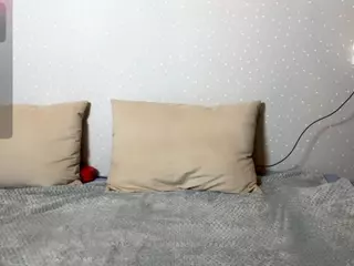 ElwynaCordner's Live Sex Cam Show