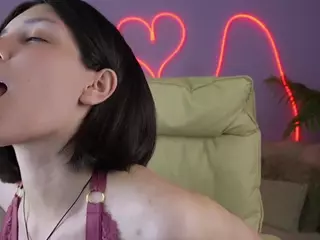 HarlyBell's Live Sex Cam Show