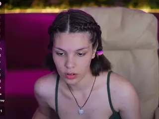 HarlyBell's Live Sex Cam Show