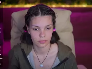 HarlyBell's Live Sex Cam Show