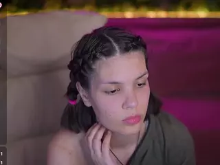 HarlyBell's Live Sex Cam Show