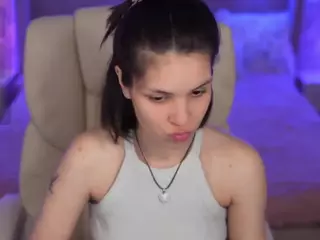 HarlyBell's Live Sex Cam Show