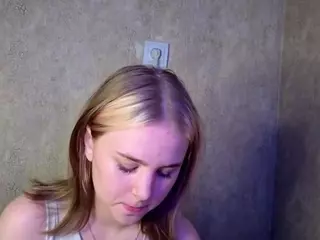 helen-Drums's Live Sex Cam Show