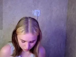 helen-Drums's Live Sex Cam Show