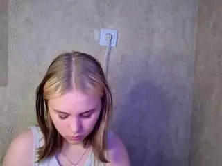 helen-Drums's Live Sex Cam Show