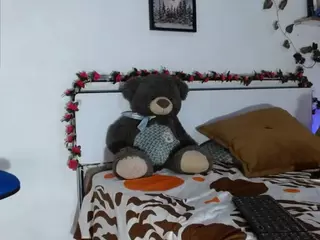 idalisVanucci's Live Sex Cam Show