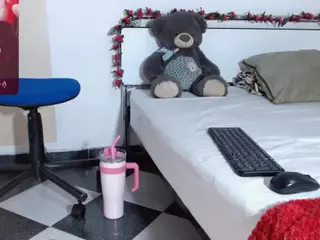 idalisVanucci's Live Sex Cam Show