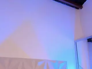 IsabellaCruz1's Live Sex Cam Show