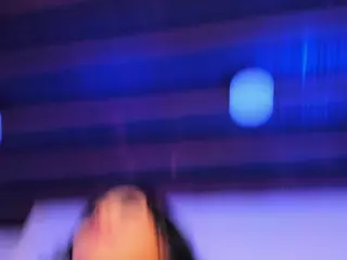IsabellaCruz1's Live Sex Cam Show
