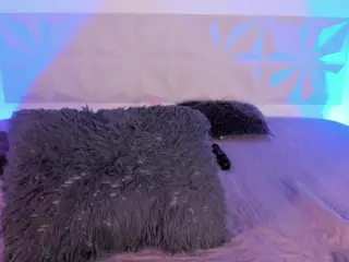 IsabellaCruz1's Live Sex Cam Show