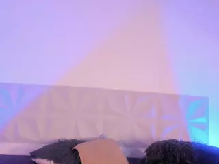 IsabellaCruz1's Live Sex Cam Show