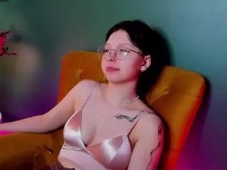 Mary-Lucky's Live Sex Cam Show