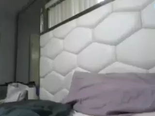 sapphireduh2's Live Sex Cam Show