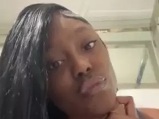 sapphireduh2's Live Sex Cam Show