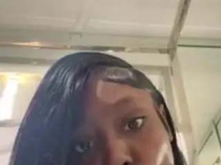 sapphireduh2's Live Sex Cam Show