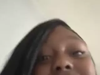 sapphireduh2's Live Sex Cam Show