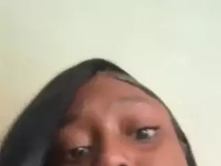 sapphireduh2's Live Sex Cam Show