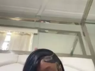 sapphireduh2's Live Sex Cam Show