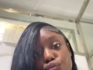 sapphireduh2's Live Sex Cam Show
