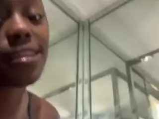 sapphireduh2's Live Sex Cam Show