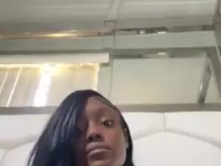 sapphireduh2's Live Sex Cam Show