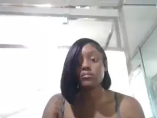 sapphireduh2's Live Sex Cam Show