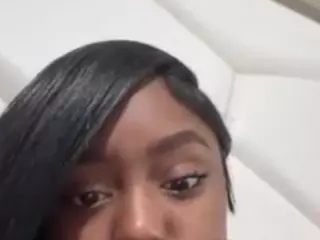 sapphireduh2's Live Sex Cam Show