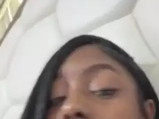 sapphireduh2's Live Sex Cam Show