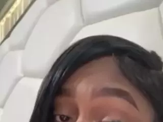 sapphireduh2's Live Sex Cam Show