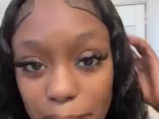 sapphireduh2's Live Sex Cam Show