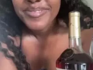 sapphireduh2's Live Sex Cam Show