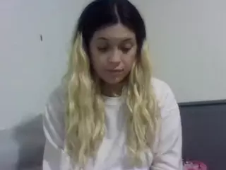 Babydxll's Live Sex Cam Show
