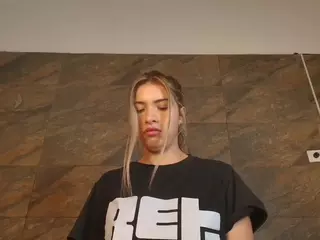 Barbiie-98's Live Sex Cam Show