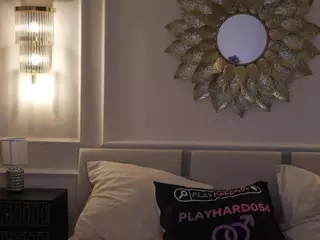 BrightDiamonds's Live Sex Cam Show